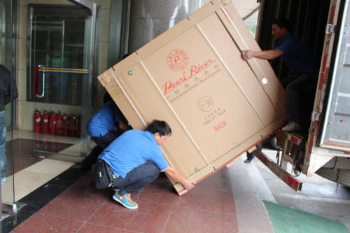 罗甸钢琴贵重工艺品无忧运